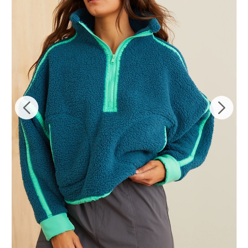 Altar's State Sherpa Pullover